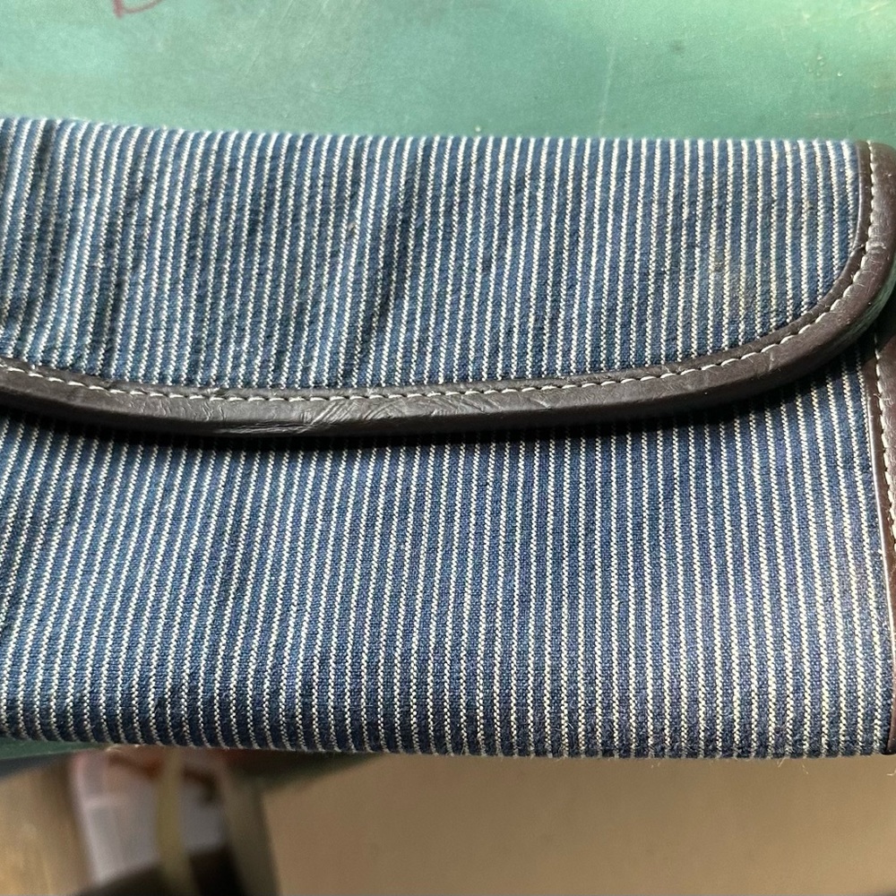 Thirty one wallet